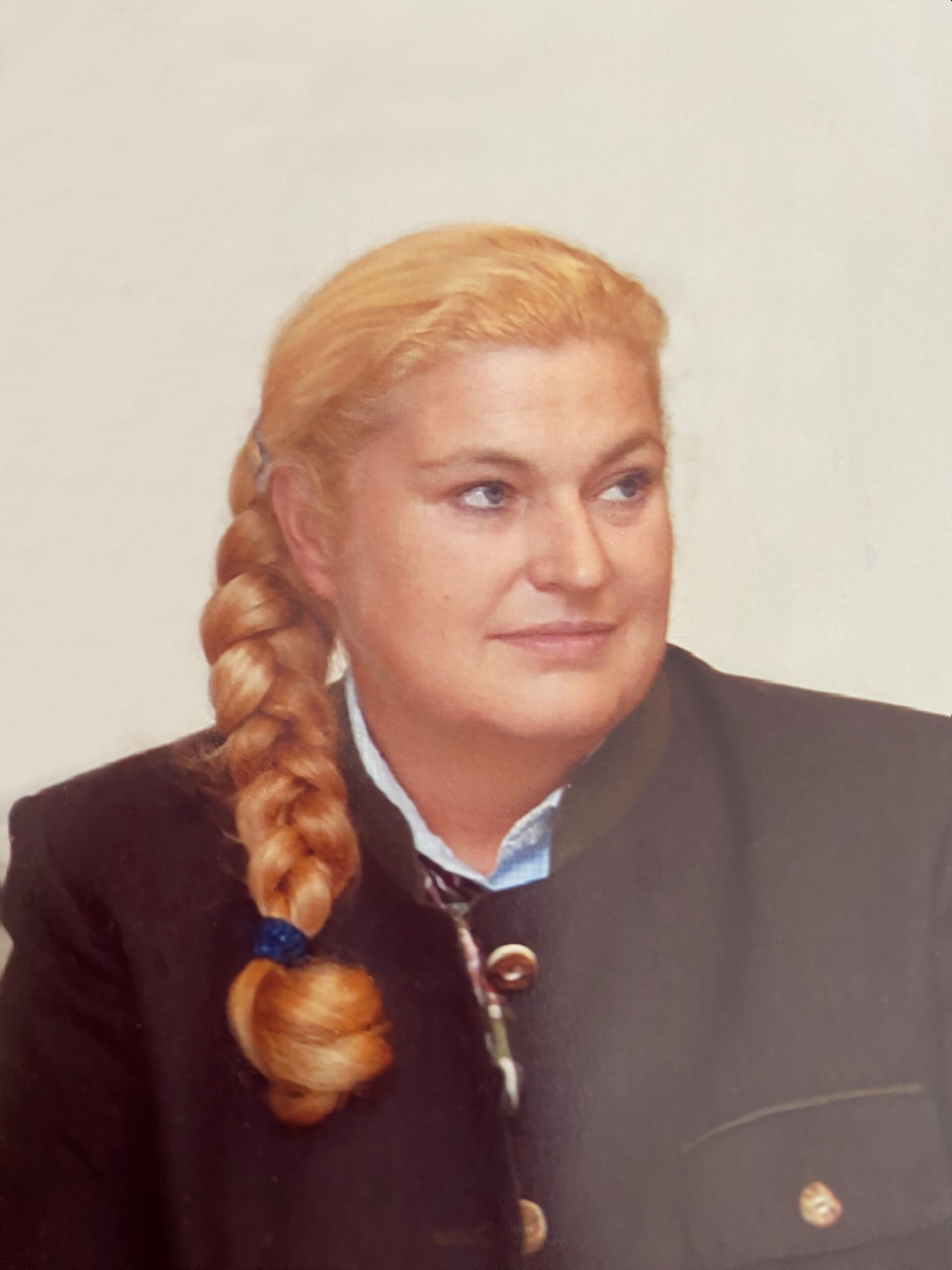 Gressl Andrea Foto Partenfoto + AB fertig.jpg